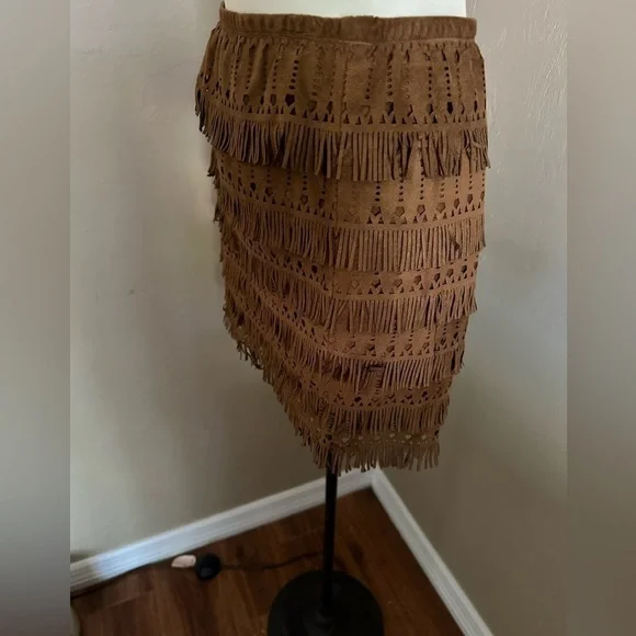 Chelsea & Violet Faux suede mini - Picture 2 of 6